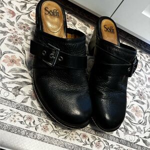Söfft Black Leather Footwear